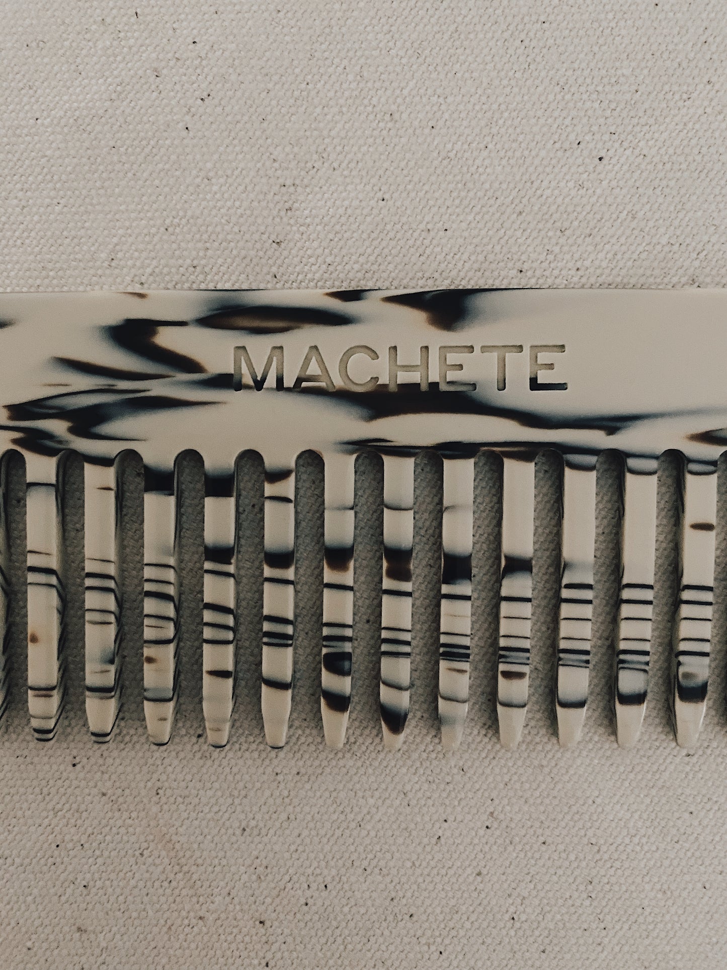 MACHETE No. 3 Comb